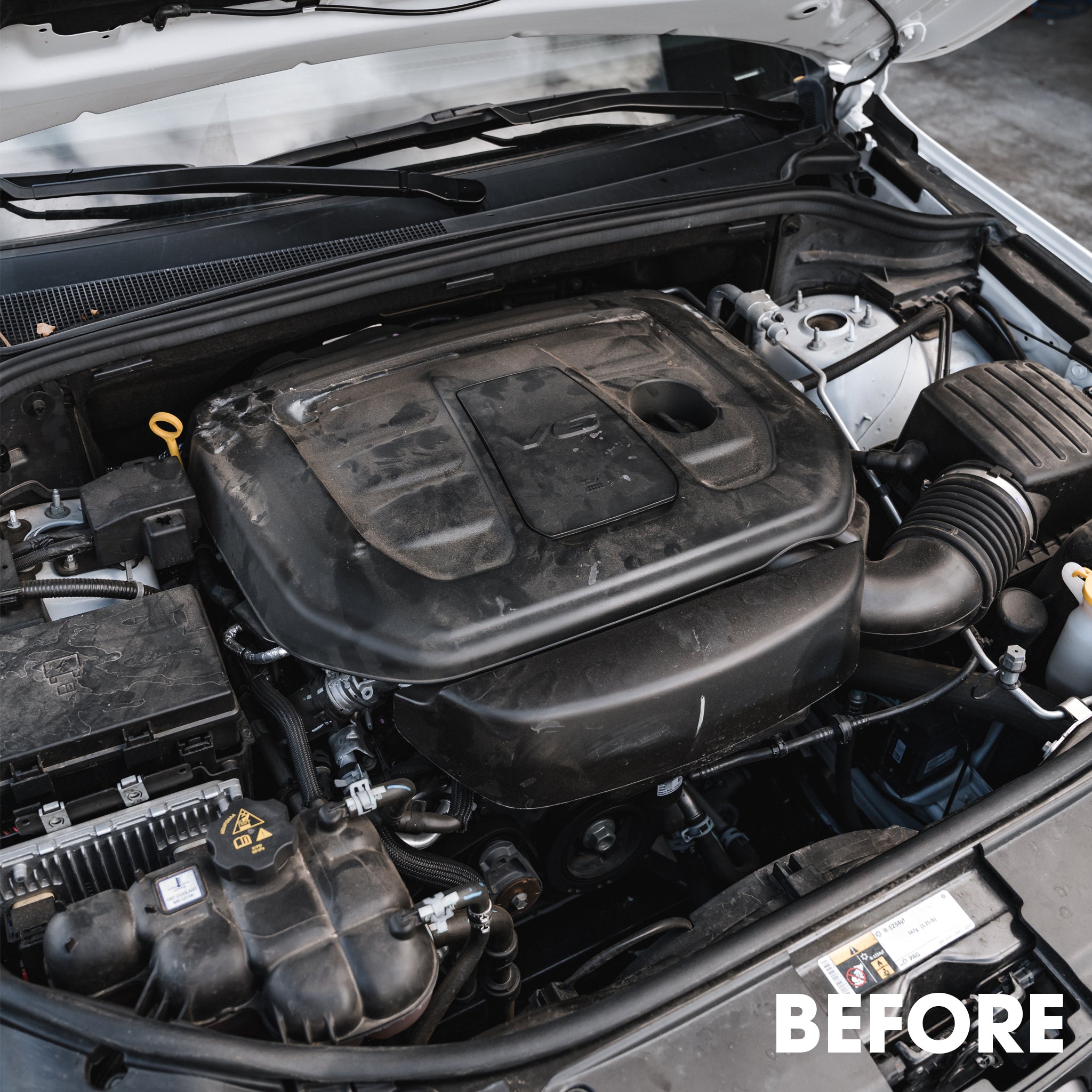 Engine Bay Cleaning & Conditioning Kit