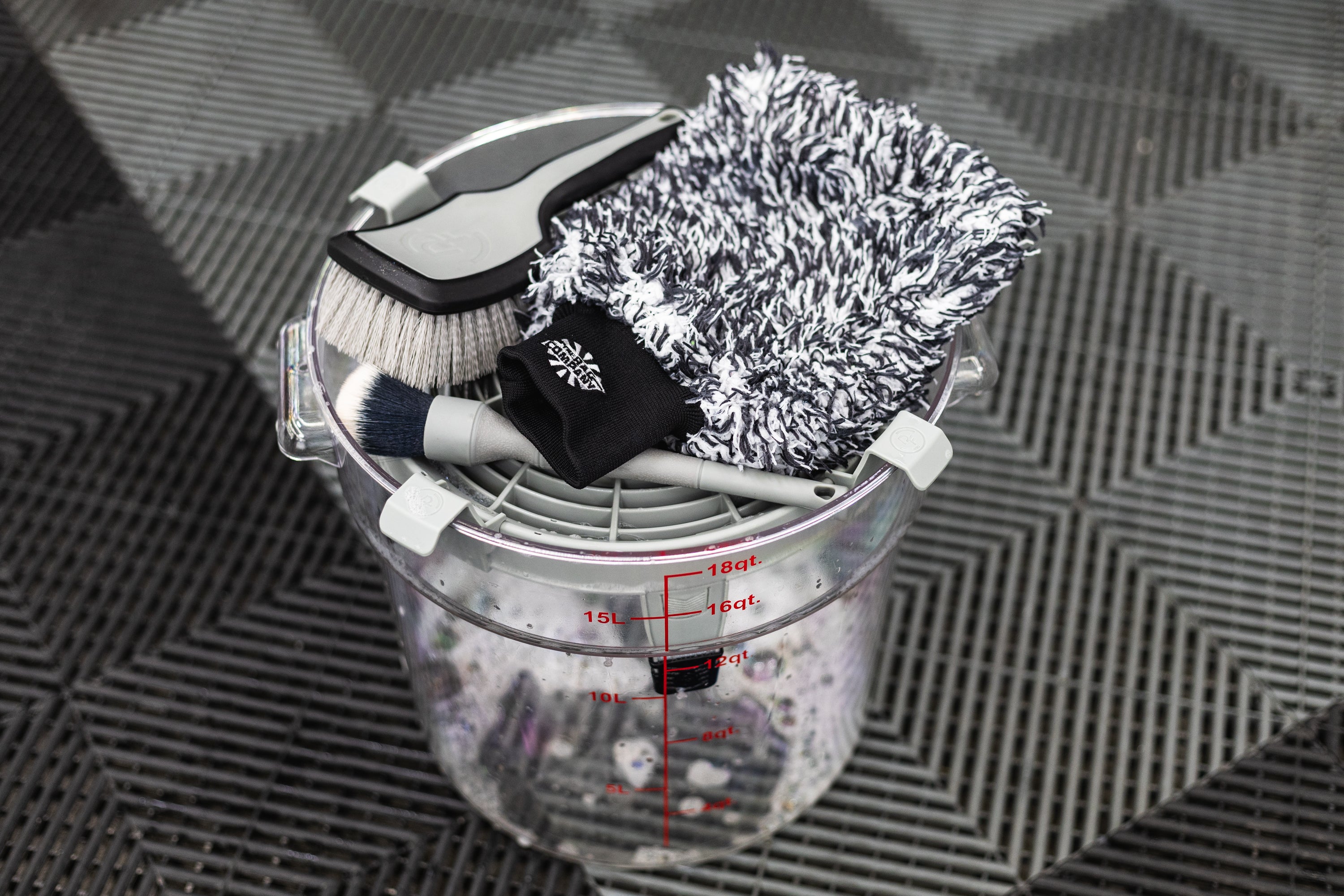 Clean Screen Bucket Insert